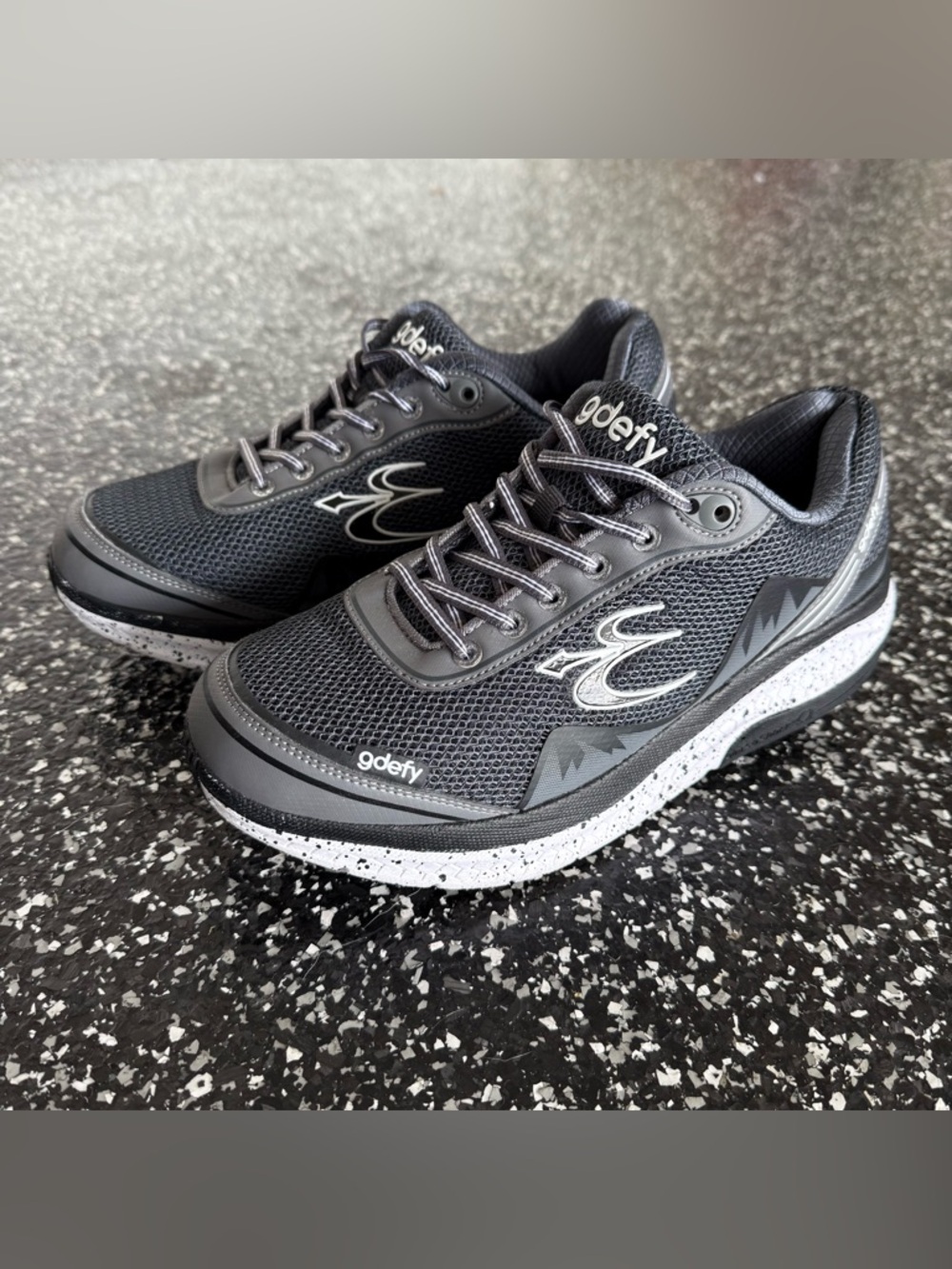 Gdefy Gravity Defyer Sneakers Women Sz 10 TB9024FGS-W Walking Shoes